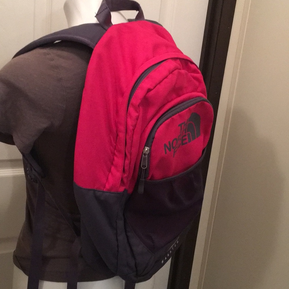North face backpack - Picture 3 of 7
